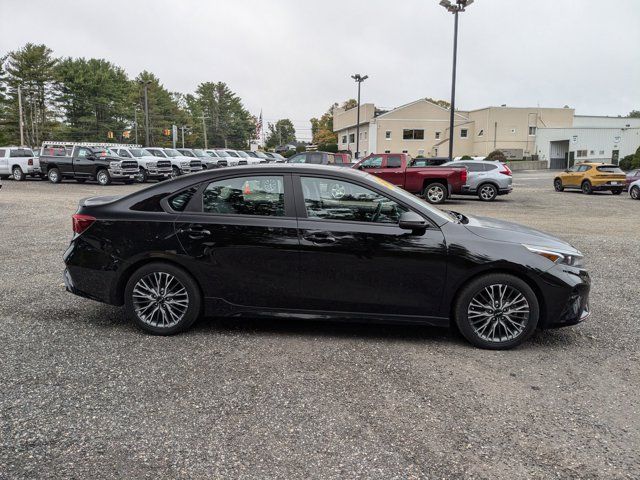 2022 Kia Forte GT-Line