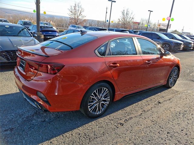 2022 Kia Forte GT-Line