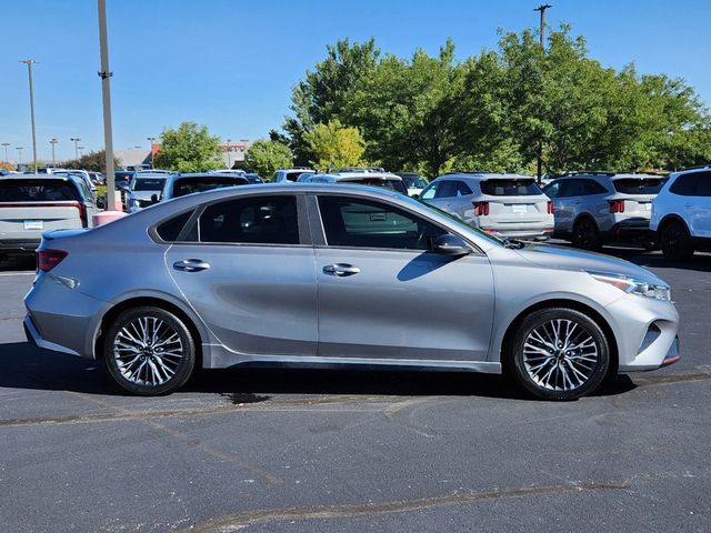 2022 Kia Forte GT-Line