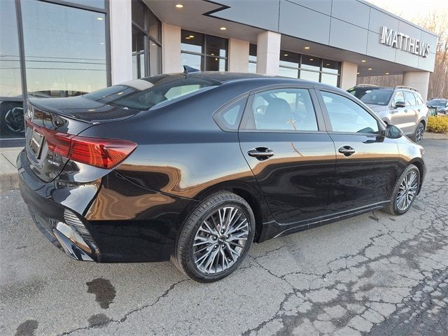 2022 Kia Forte GT-Line