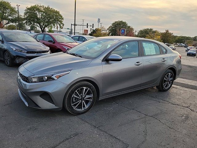 2022 Kia Forte LXS