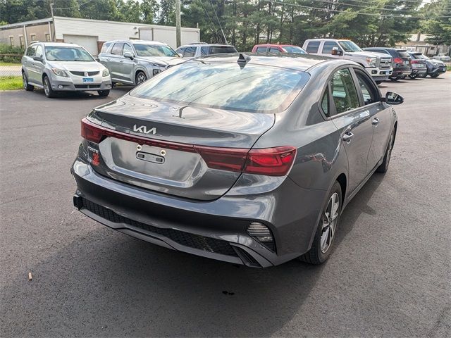 2022 Kia Forte LXS