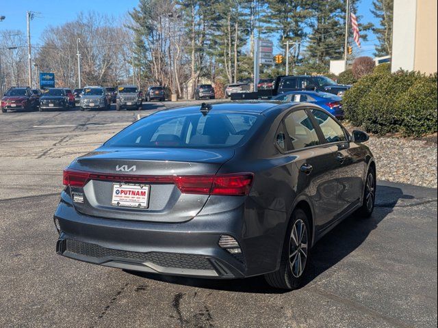 2022 Kia Forte LXS