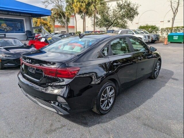 2022 Kia Forte LXS