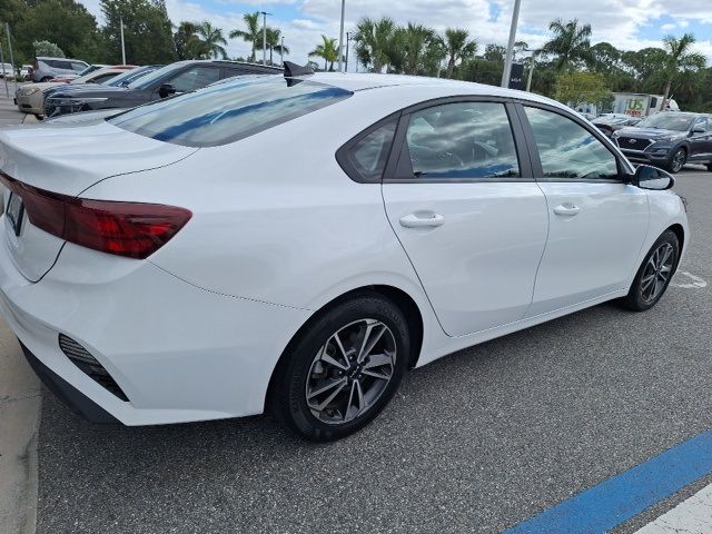 2022 Kia Forte LXS