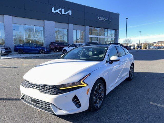 2022 Kia K5 EX