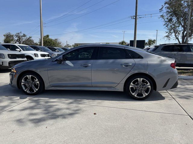 2022 Kia K5 EX