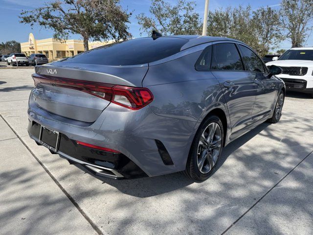 2022 Kia K5 EX