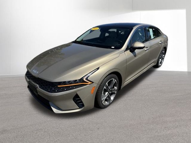 2022 Kia K5 EX