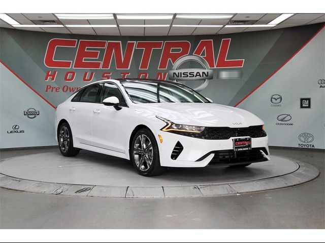 2022 Kia K5 EX