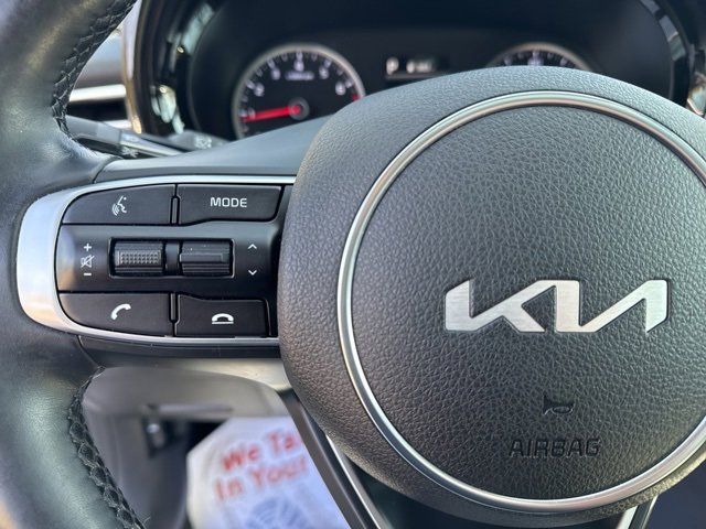 2022 Kia K5 EX