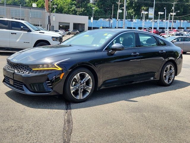 2022 Kia K5 EX