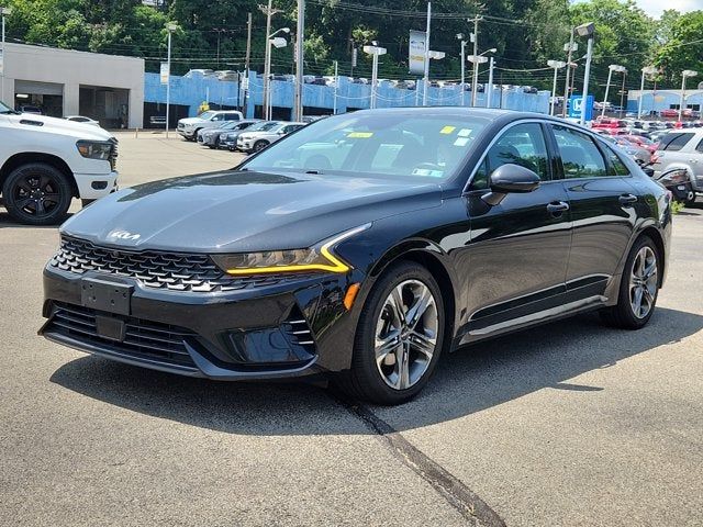 2022 Kia K5 EX