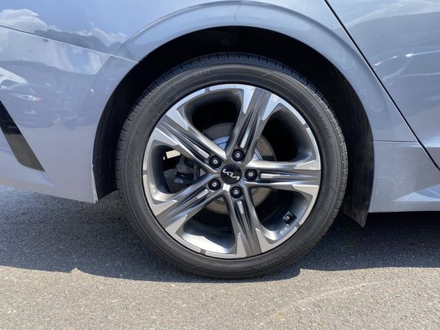 2022 Kia K5 EX