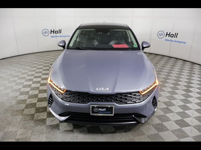 2022 Kia K5 EX