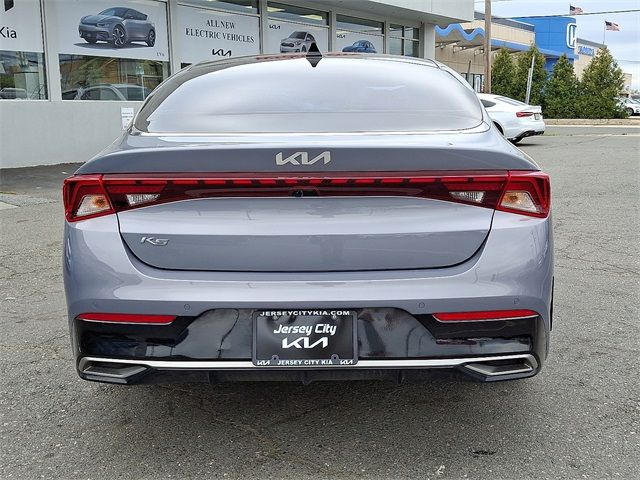 2022 Kia K5 EX