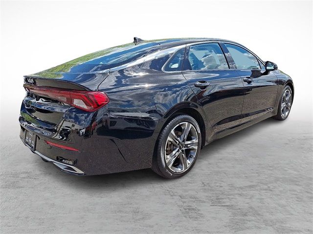 2022 Kia K5 EX