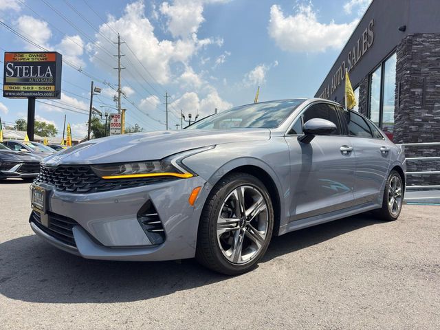 2022 Kia K5 EX