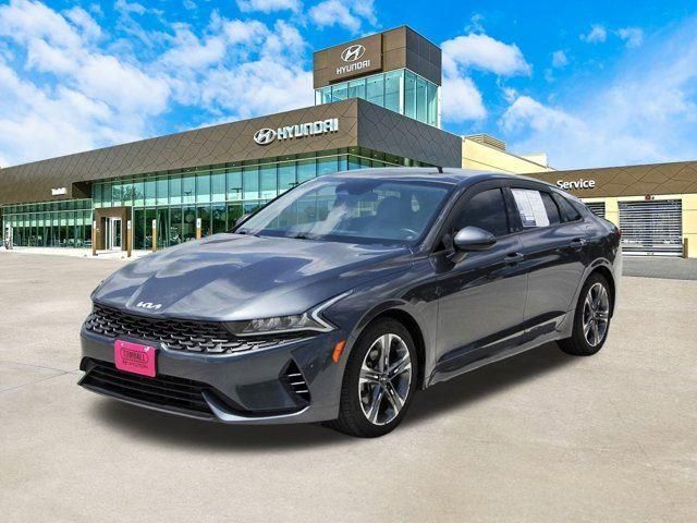 2022 Kia K5 EX