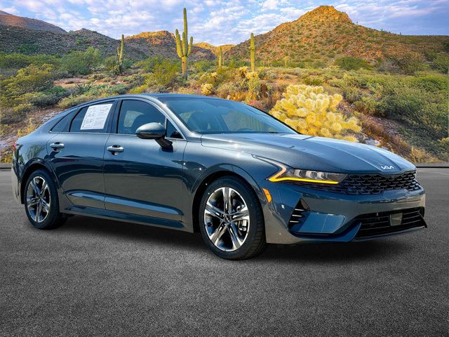 2022 Kia K5 EX