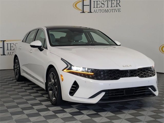 2022 Kia K5 EX