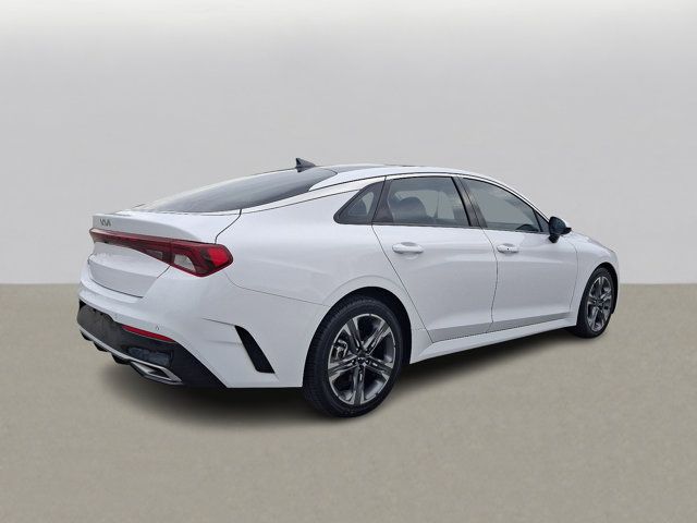 2022 Kia K5 EX