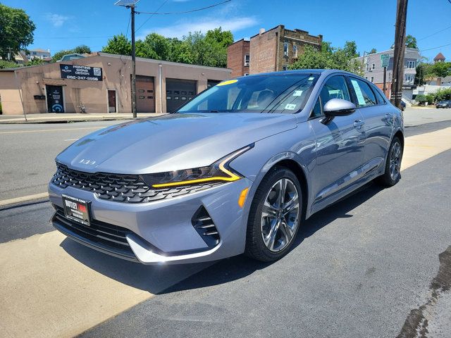 2022 Kia K5 EX