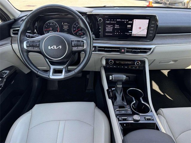 2022 Kia K5 EX