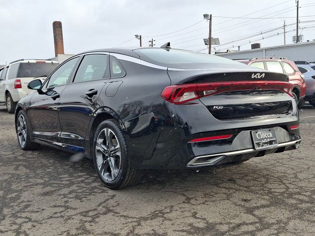 2022 Kia K5 EX