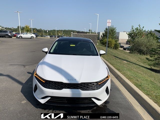 2022 Kia K5 EX