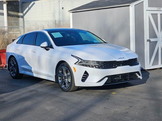 2022 Kia K5 EX