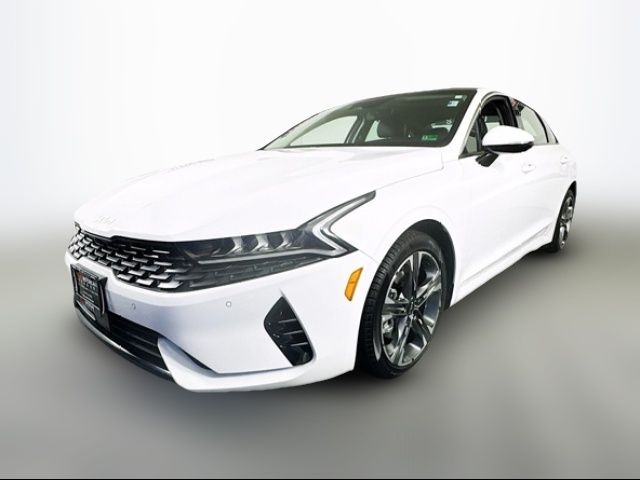 2022 Kia K5 EX