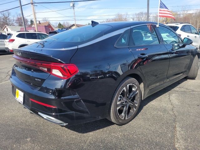 2022 Kia K5 GT-Line