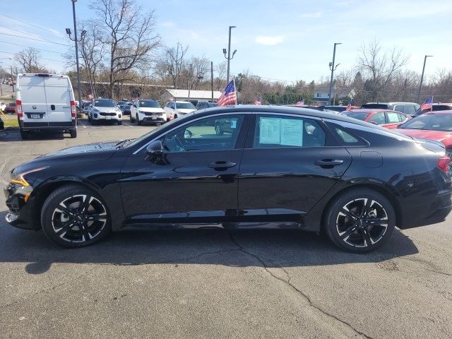 2022 Kia K5 GT-Line