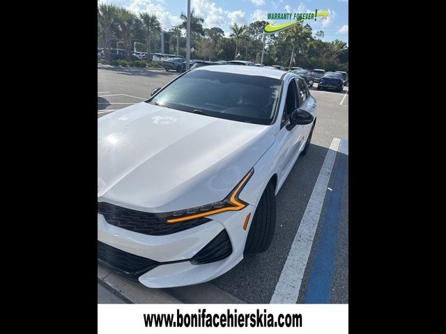 2022 Kia K5 GT-Line