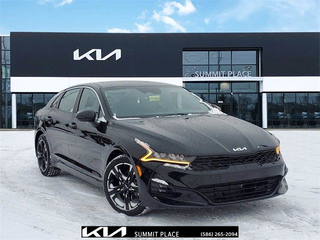 2022 Kia K5 GT-Line