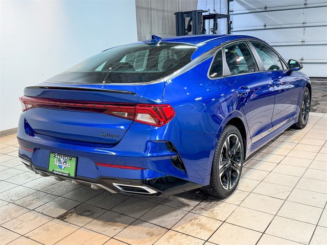2022 Kia K5 GT-Line