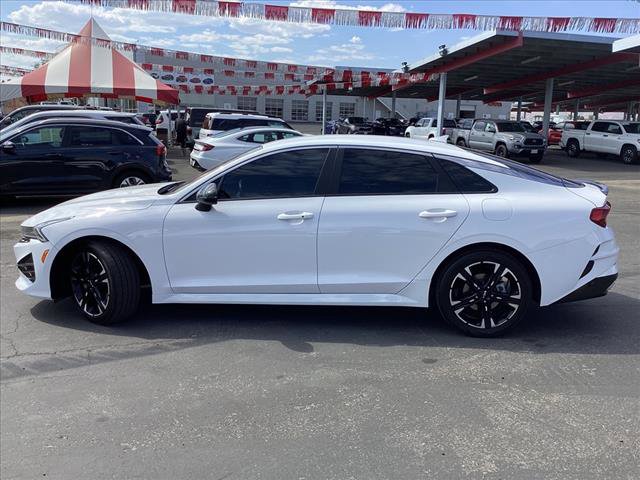 Vehicle image 2 of 28