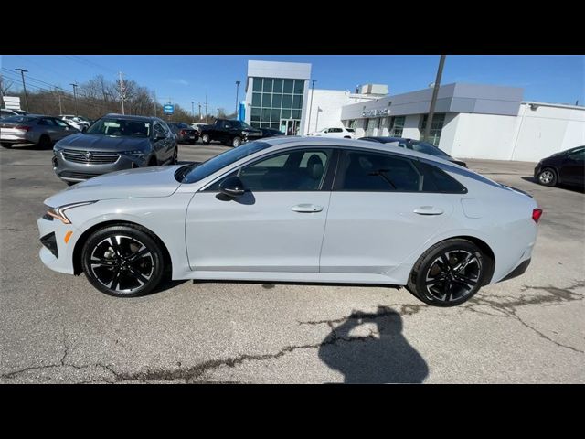 2022 Kia K5 GT-Line