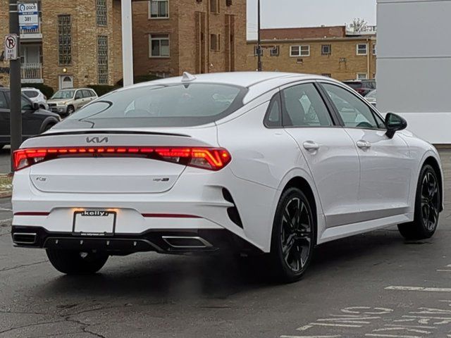 2022 Kia K5 GT-Line