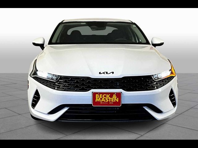 2022 Kia K5 LX