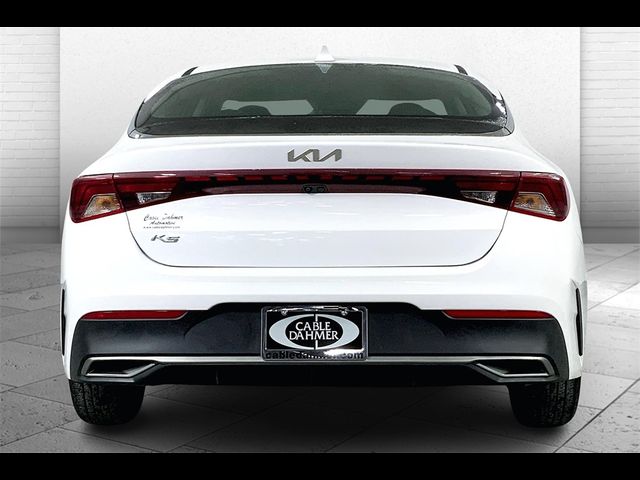 2022 Kia K5 LX