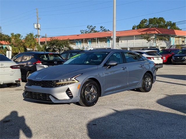 2022 Kia K5 LXS