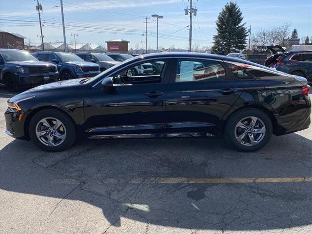 2022 Kia K5 LXS