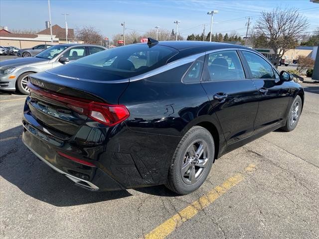 2022 Kia K5 LXS