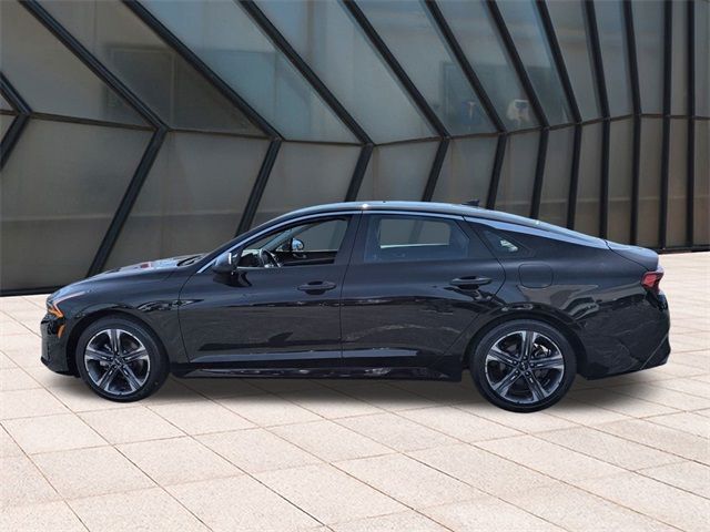 2022 Kia K5 LXS