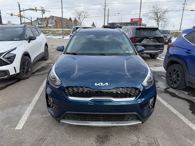 2022 Kia Niro LX