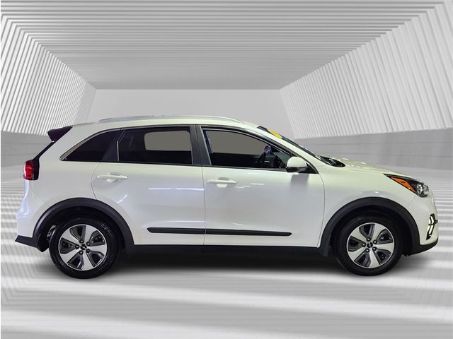 2022 Kia Niro LX