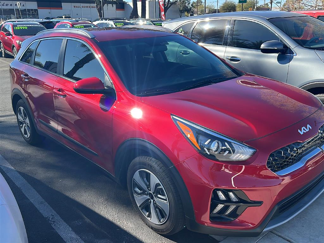 2022 Kia Niro LX