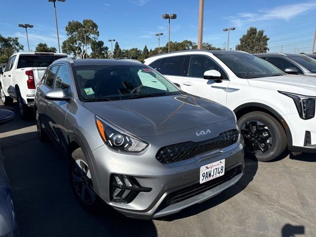 2022 Kia Niro LX